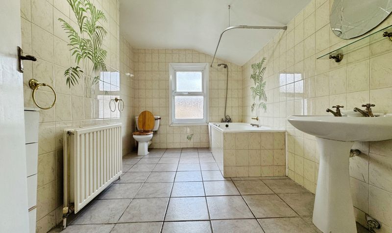 House Carterhatch Road in Greater London