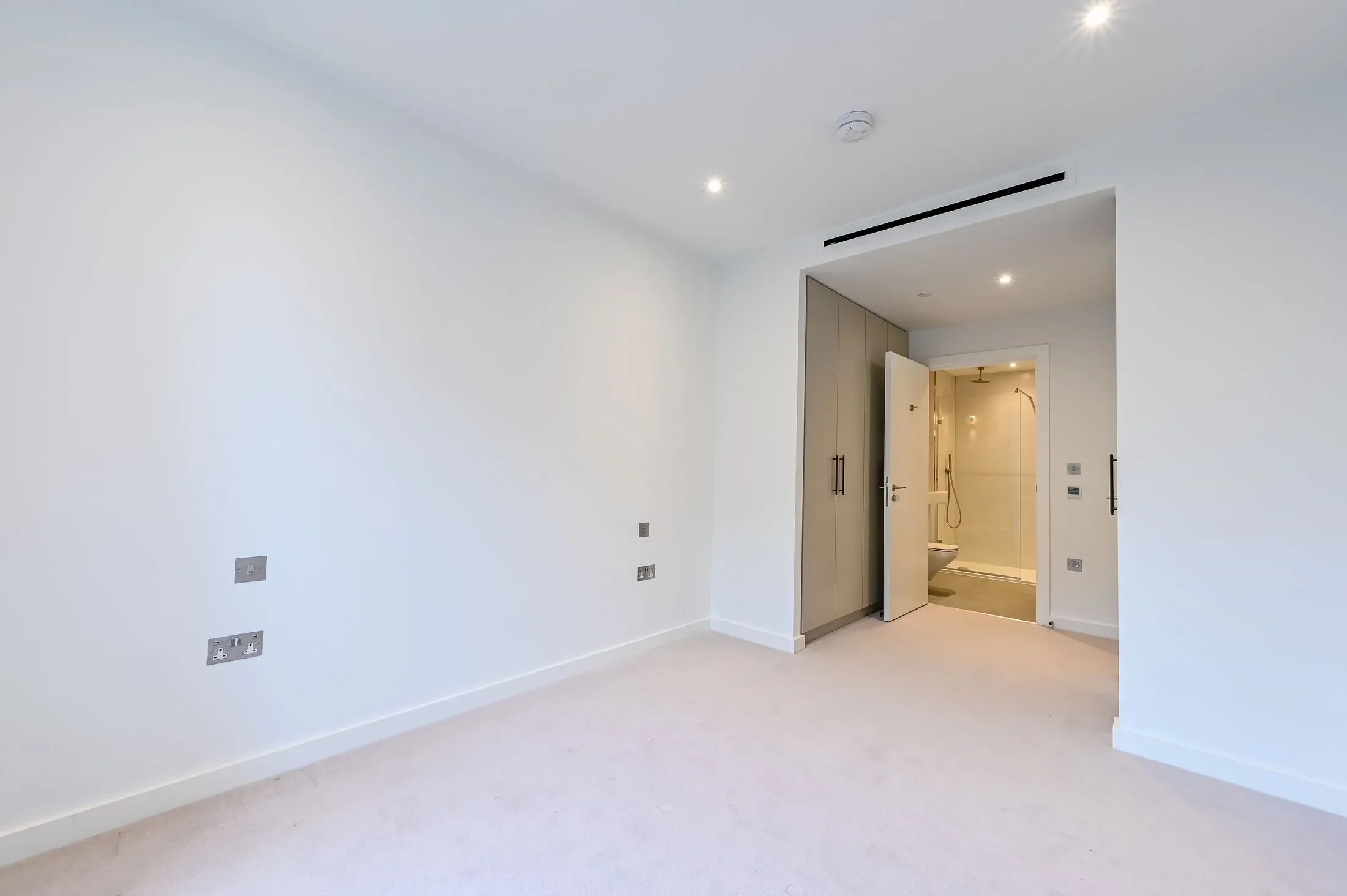 Flat Frampton Street in City of Westminster