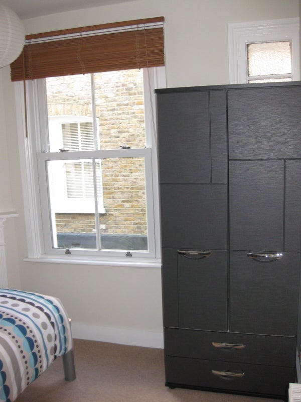 Room Dornton Road in Greater London