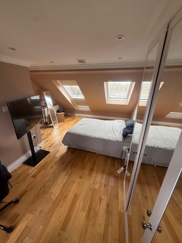Room Ankerdine Crescent in Greater London