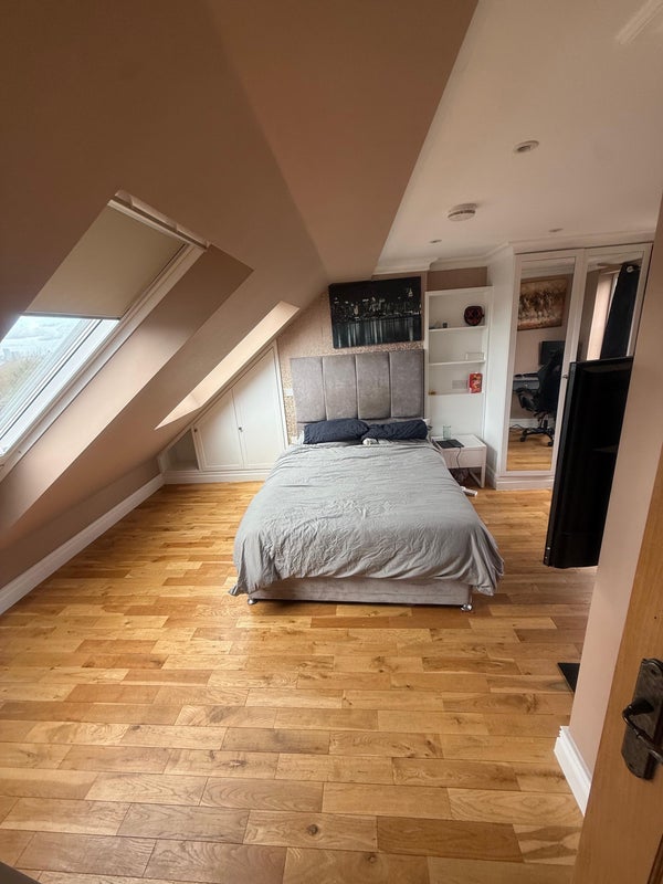 Room Ankerdine Crescent in Greater London