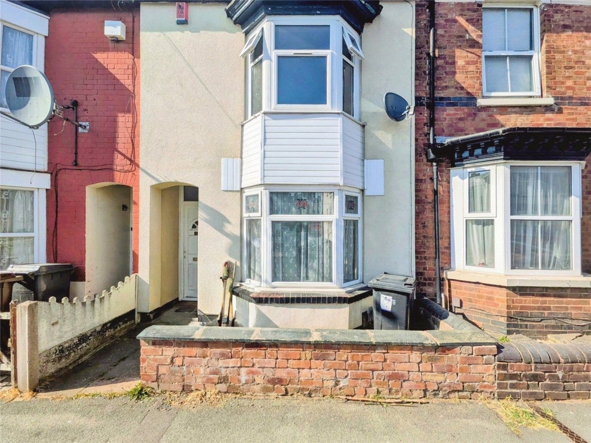 House Rayleigh Road in Wolverhampton