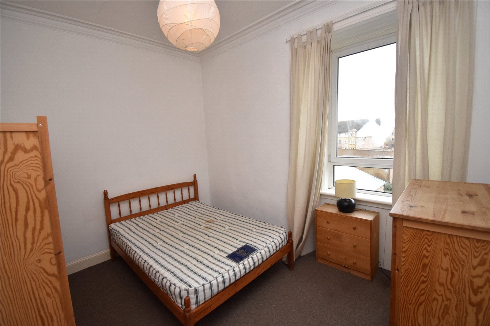 Flat Cathcart Place in City of Edinburgh
