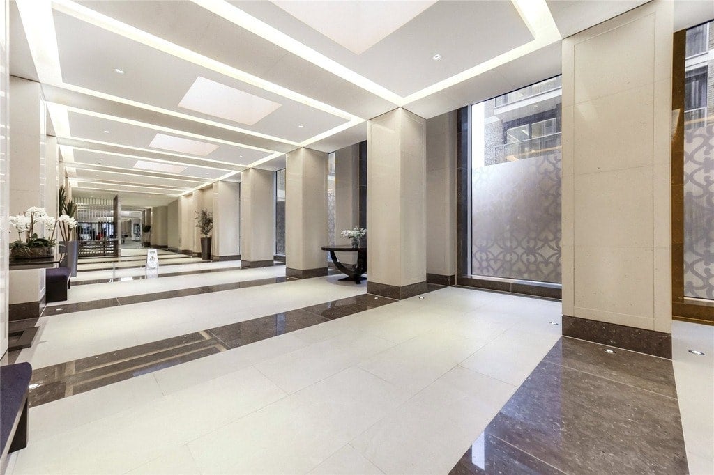 Flat Strand in City of Westminster