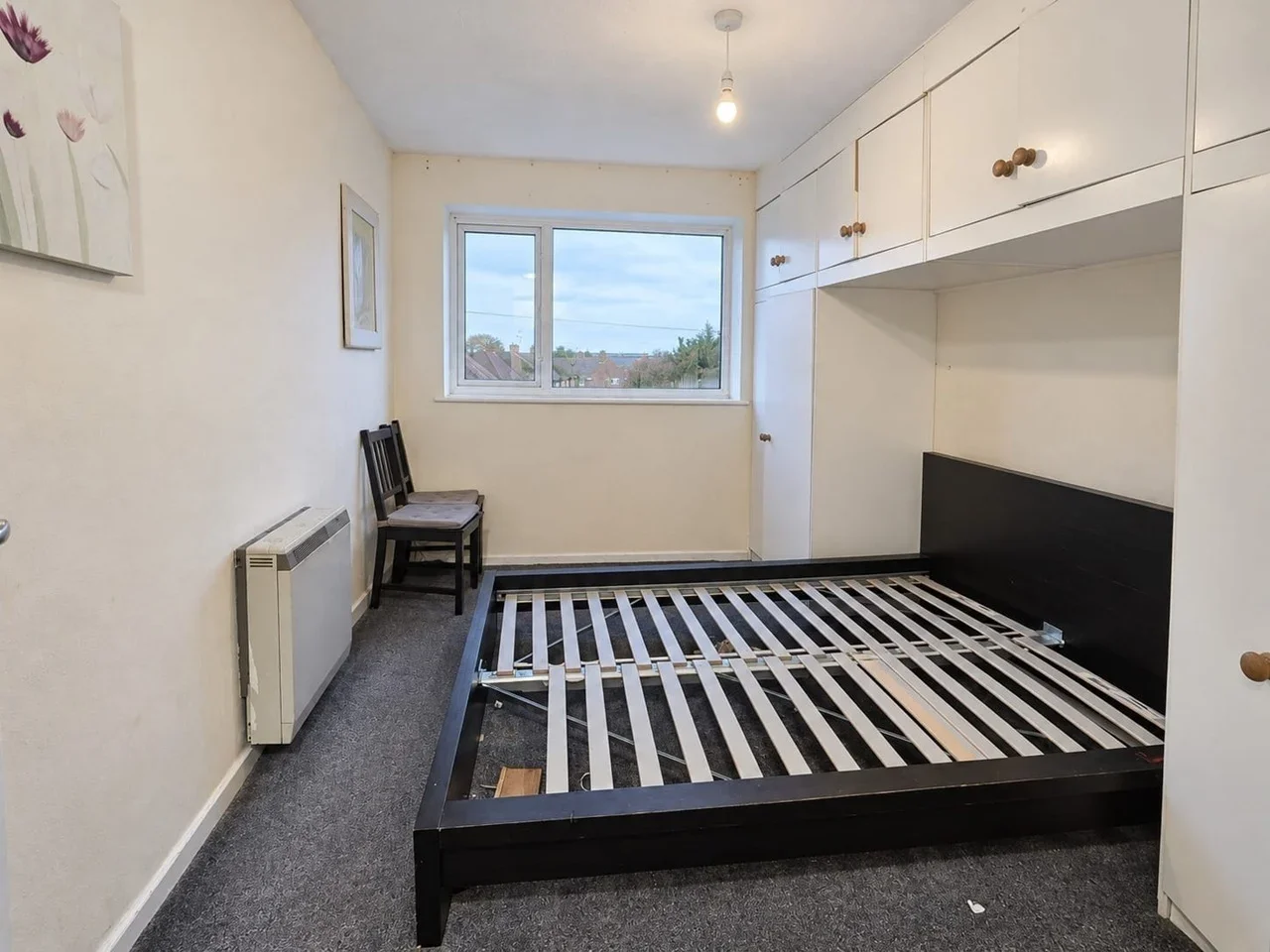Flat Hatton Road in Greater London