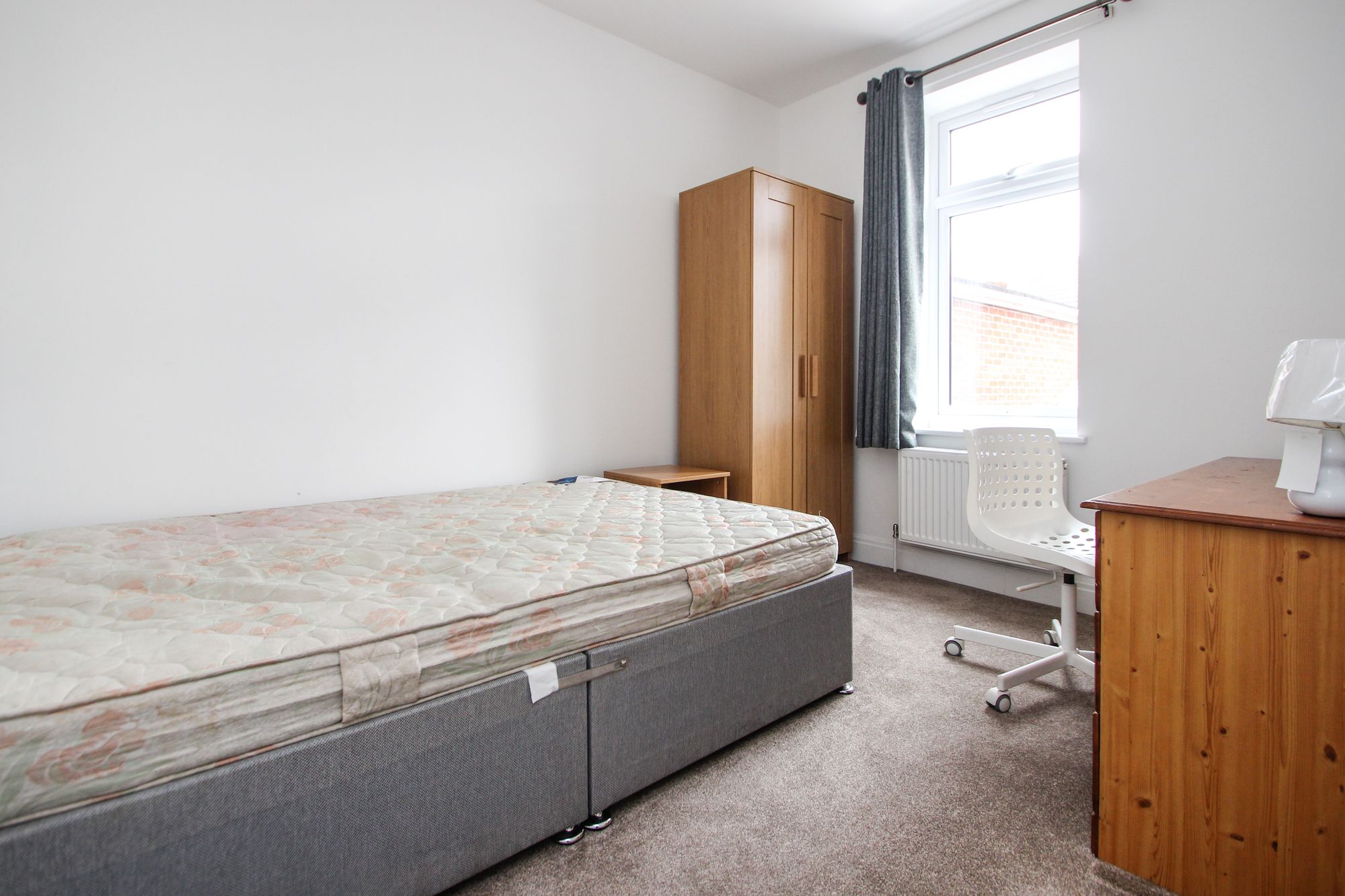 Room Privet Road in Bournemouth