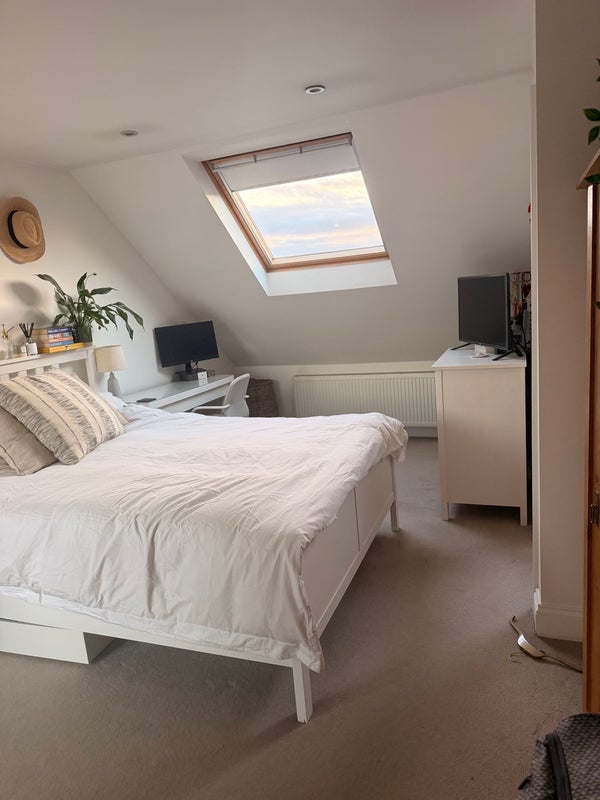 Room Tranmere Road in Greater London