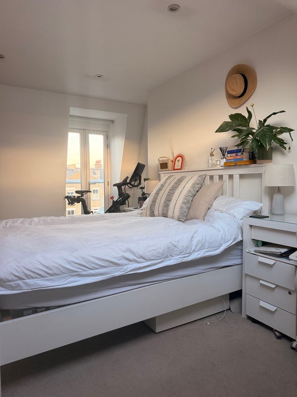 Room Tranmere Road in Greater London
