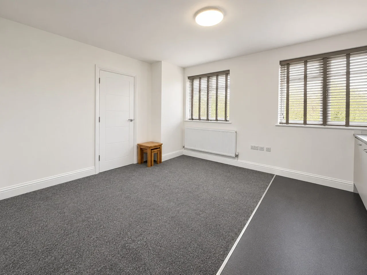 Flat Old Ruislip Road in Greater London