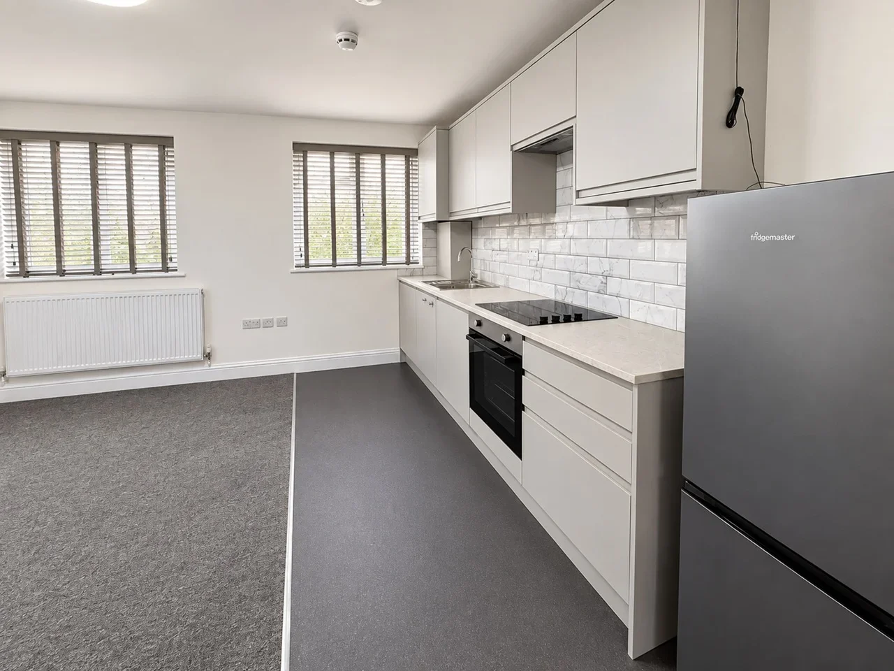 Flat Old Ruislip Road in Greater London