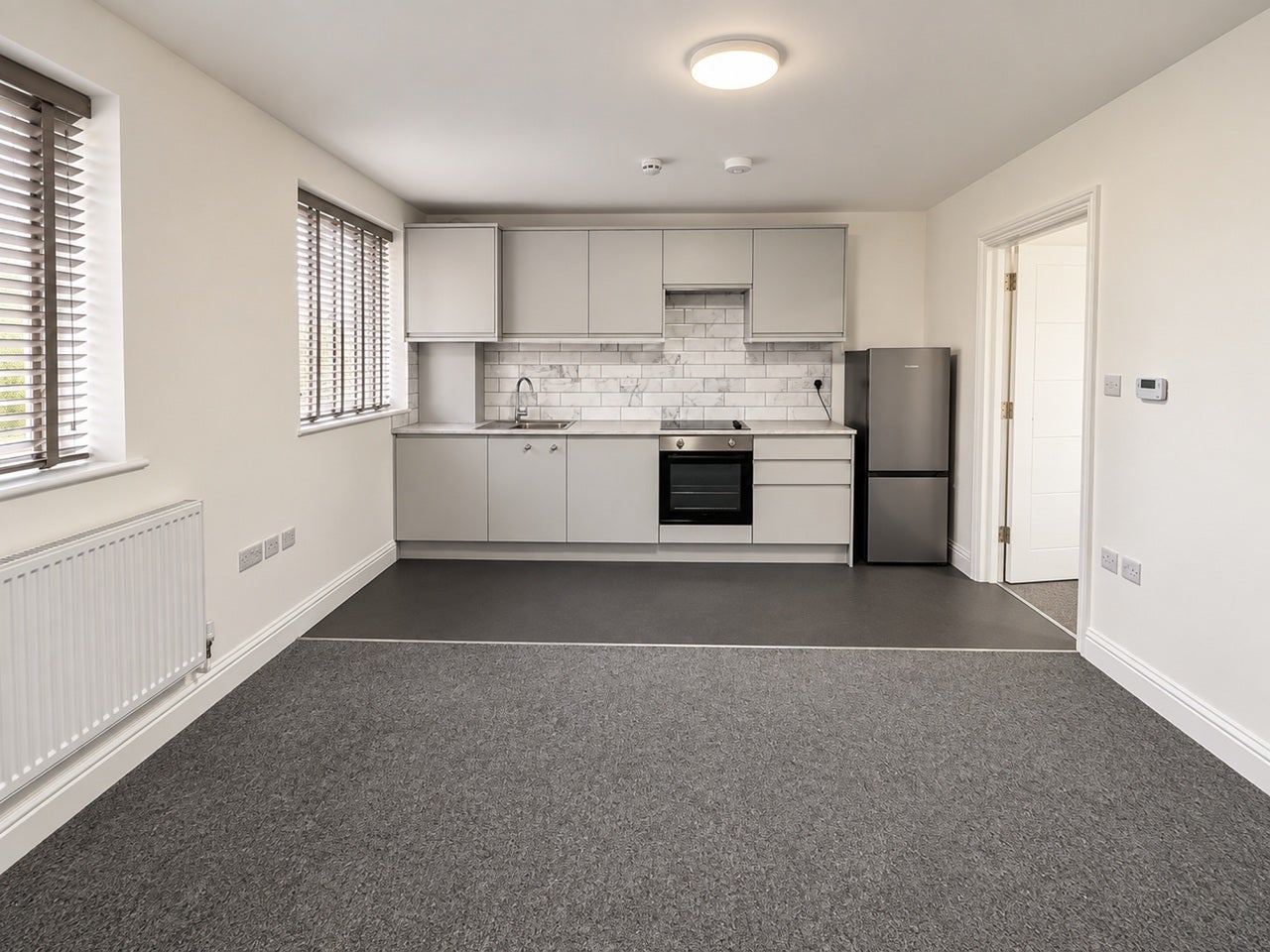 Flat Old Ruislip Road in Greater London