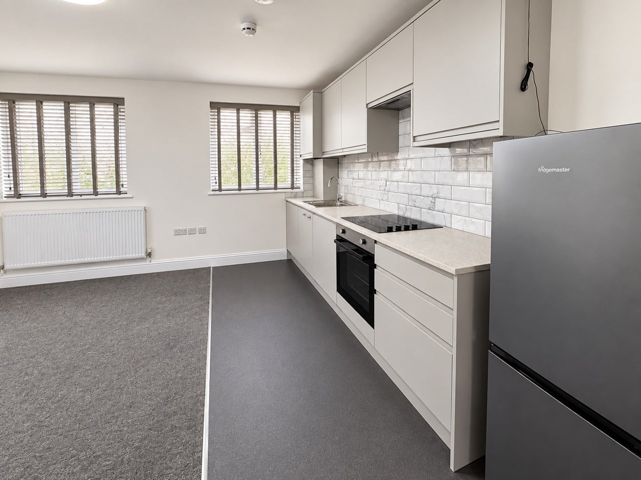 Flat Old Ruislip Road in Greater London