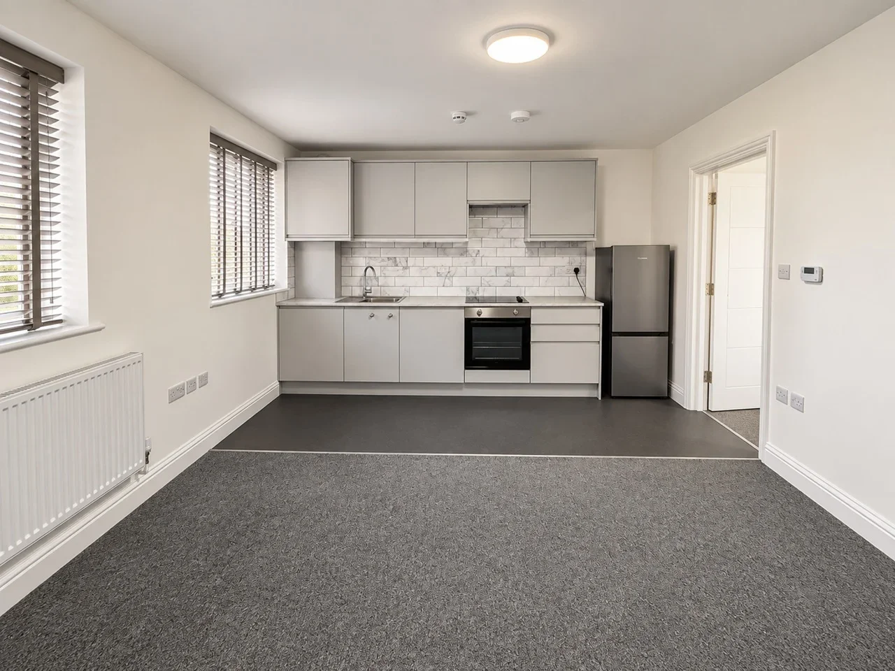 Flat Old Ruislip Road in Greater London