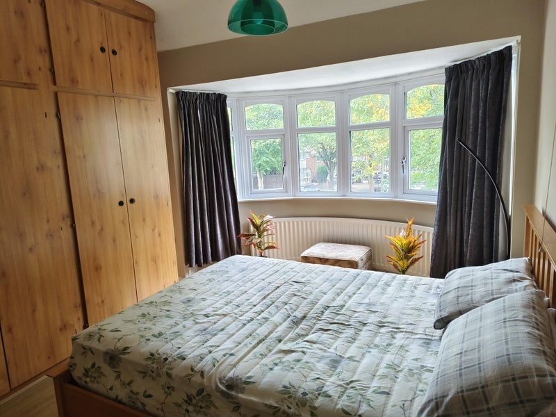 Room Edenhall Road in Birmingham