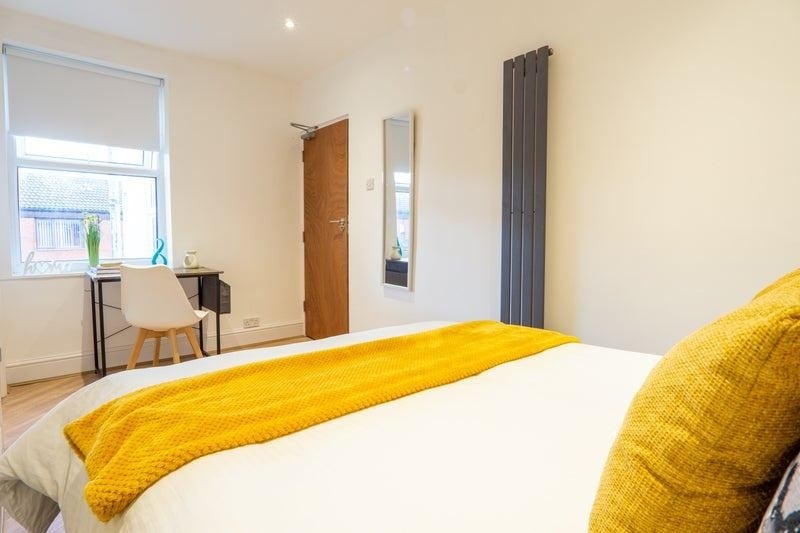 Room Gwladys Street in Liverpool