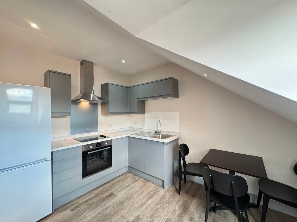Flat Stratford Road in Nottingham