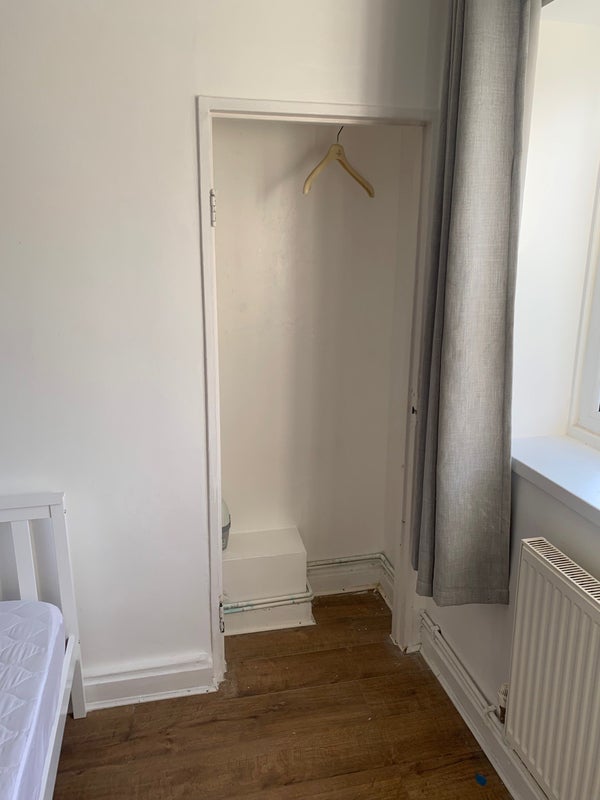 Room Limehouse Causeway in Greater London