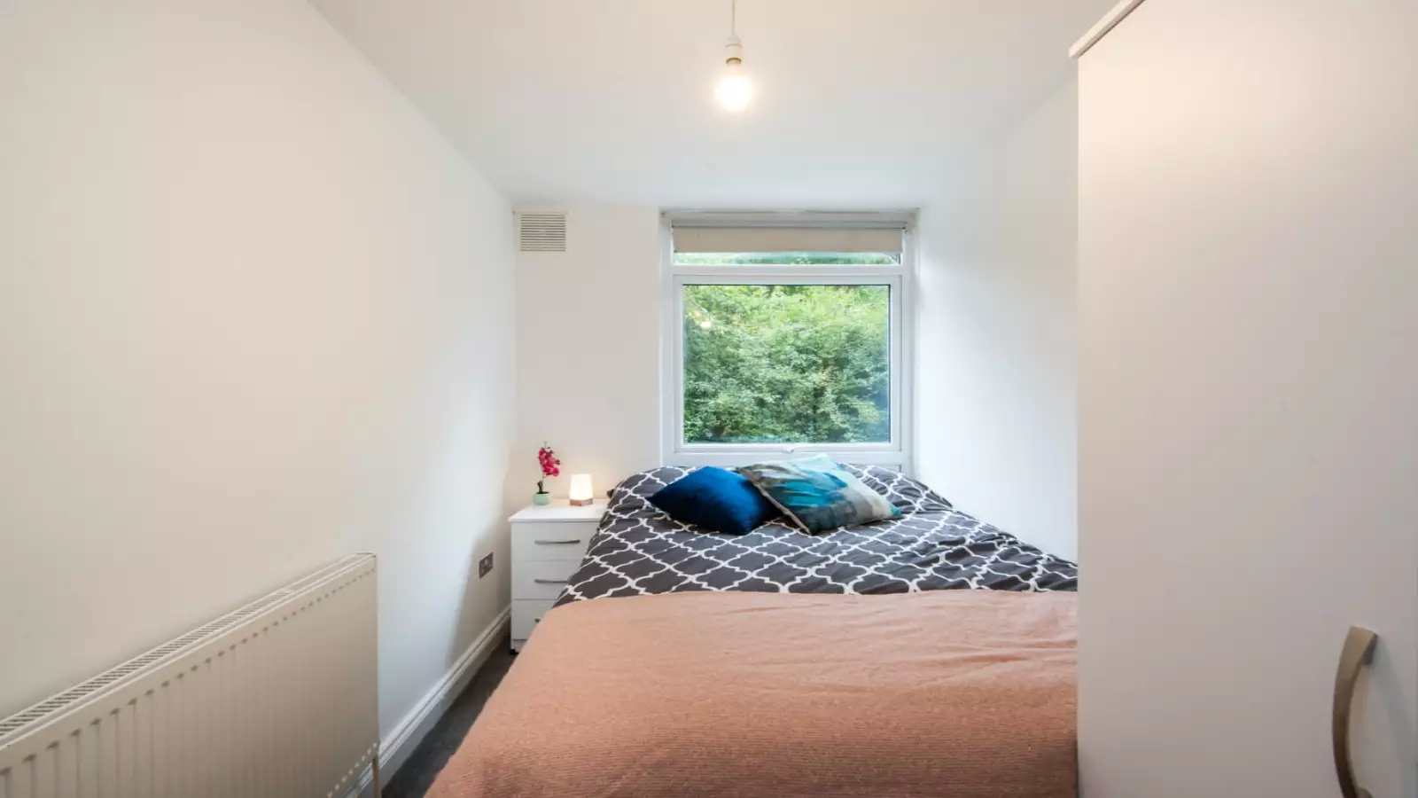 Flat York Road in Greater London