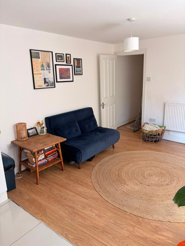 Room Childeric Road in Greater London