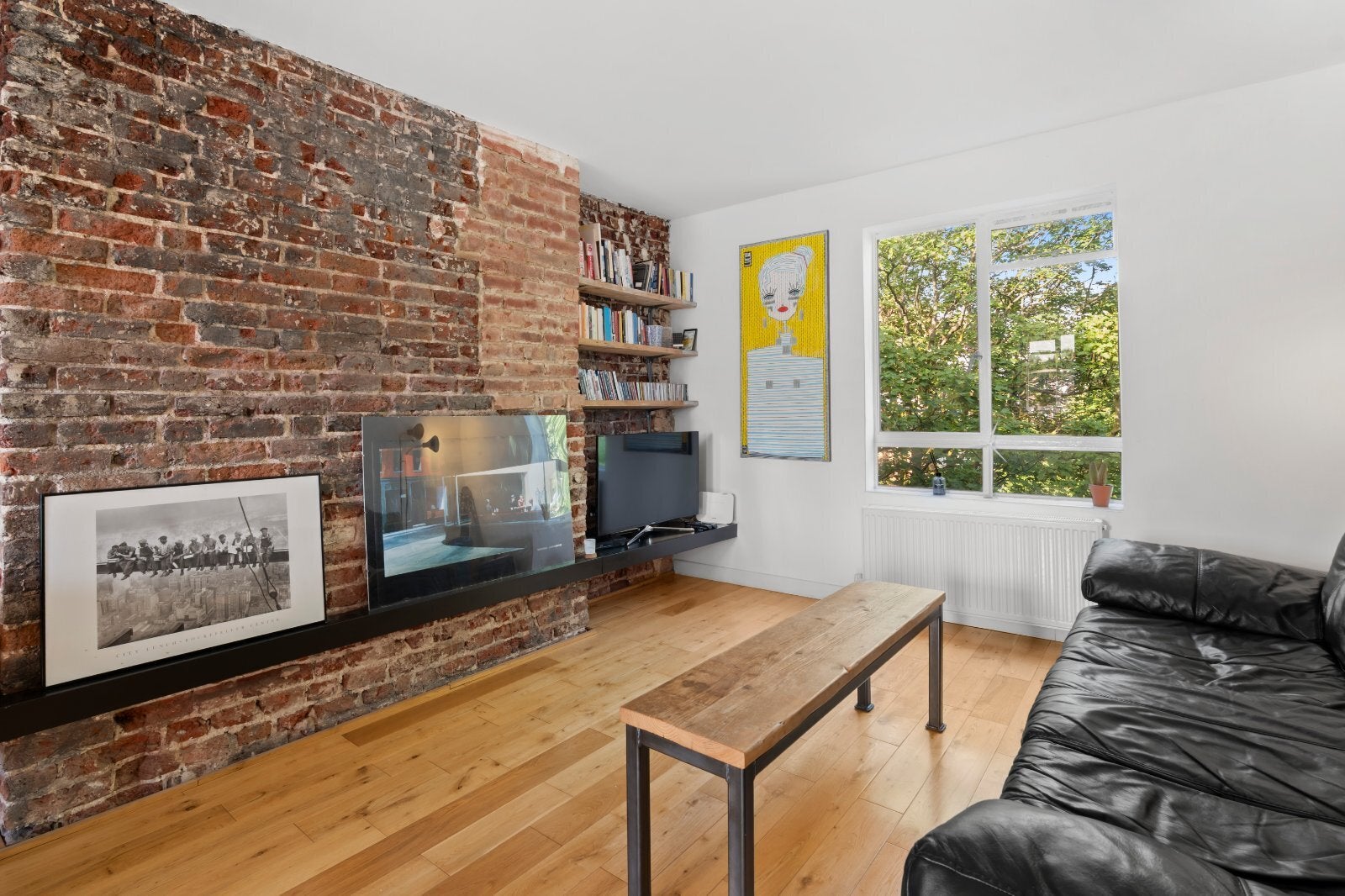 Flat Barnsbury Park in Greater London