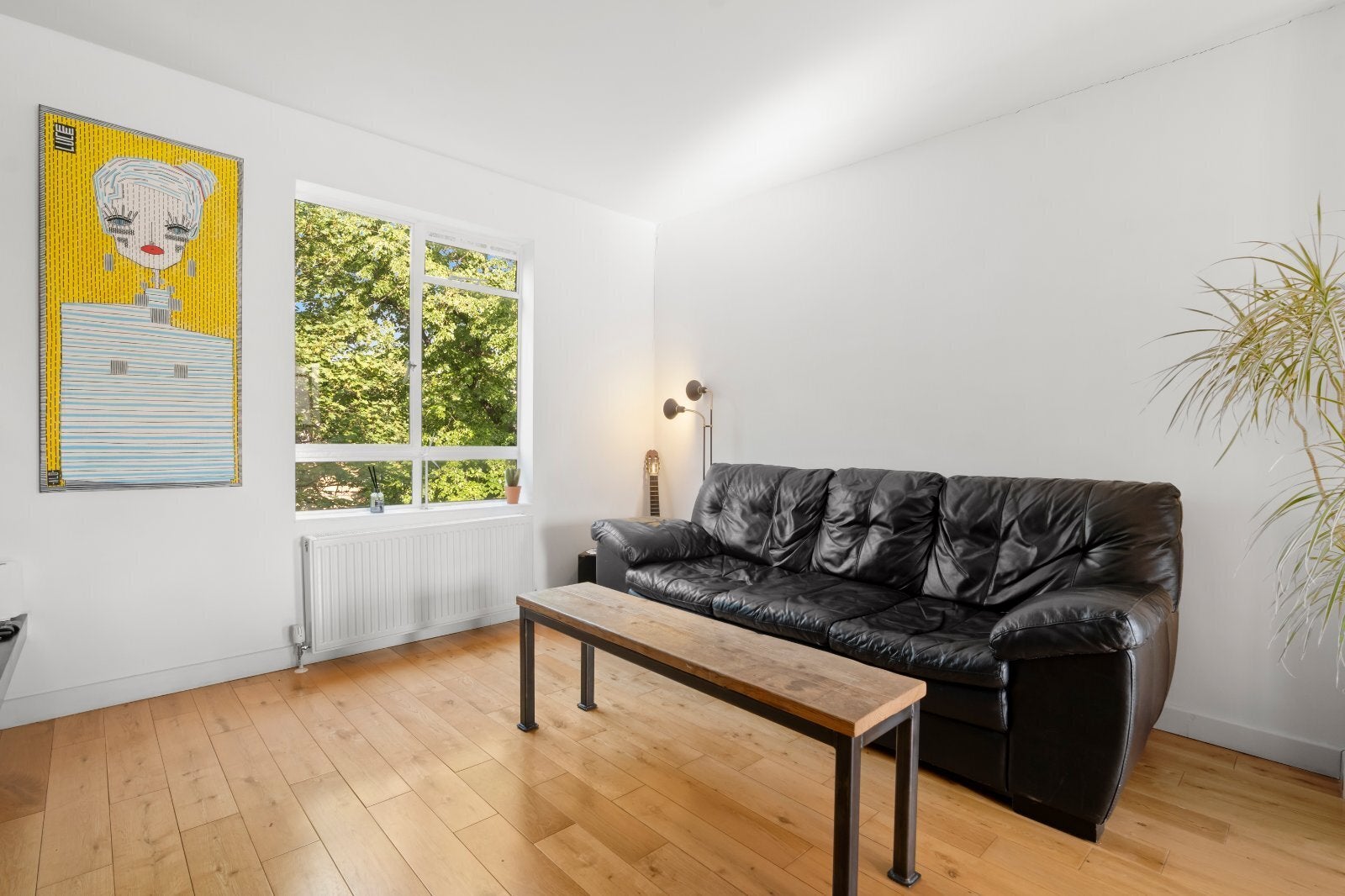 Flat Barnsbury Park in Greater London