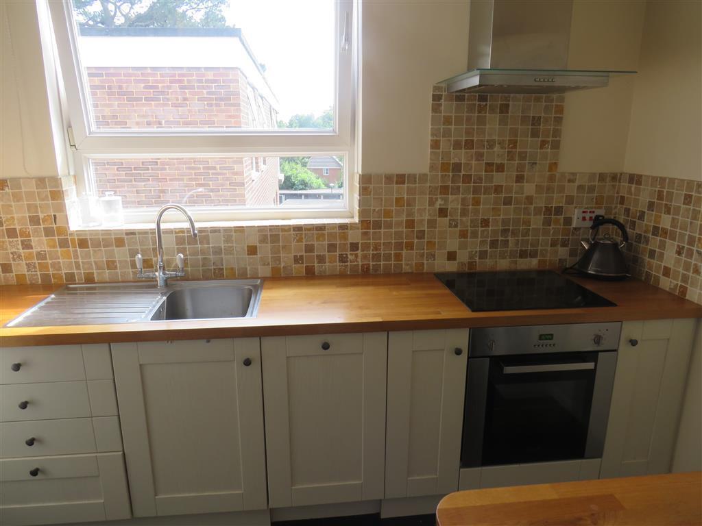 Flat Coxford Road in Southampton