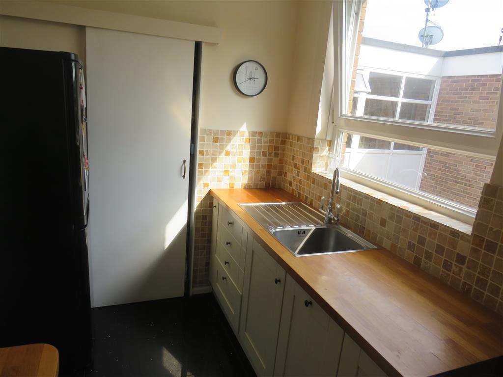 Flat Coxford Road in Southampton