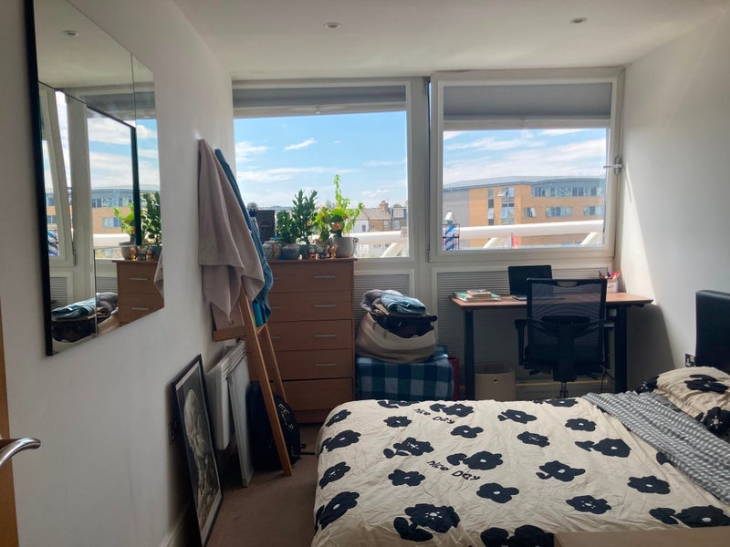 Room Drayton Park in Greater London