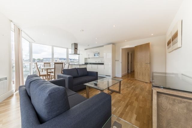 Room Drayton Park in Greater London