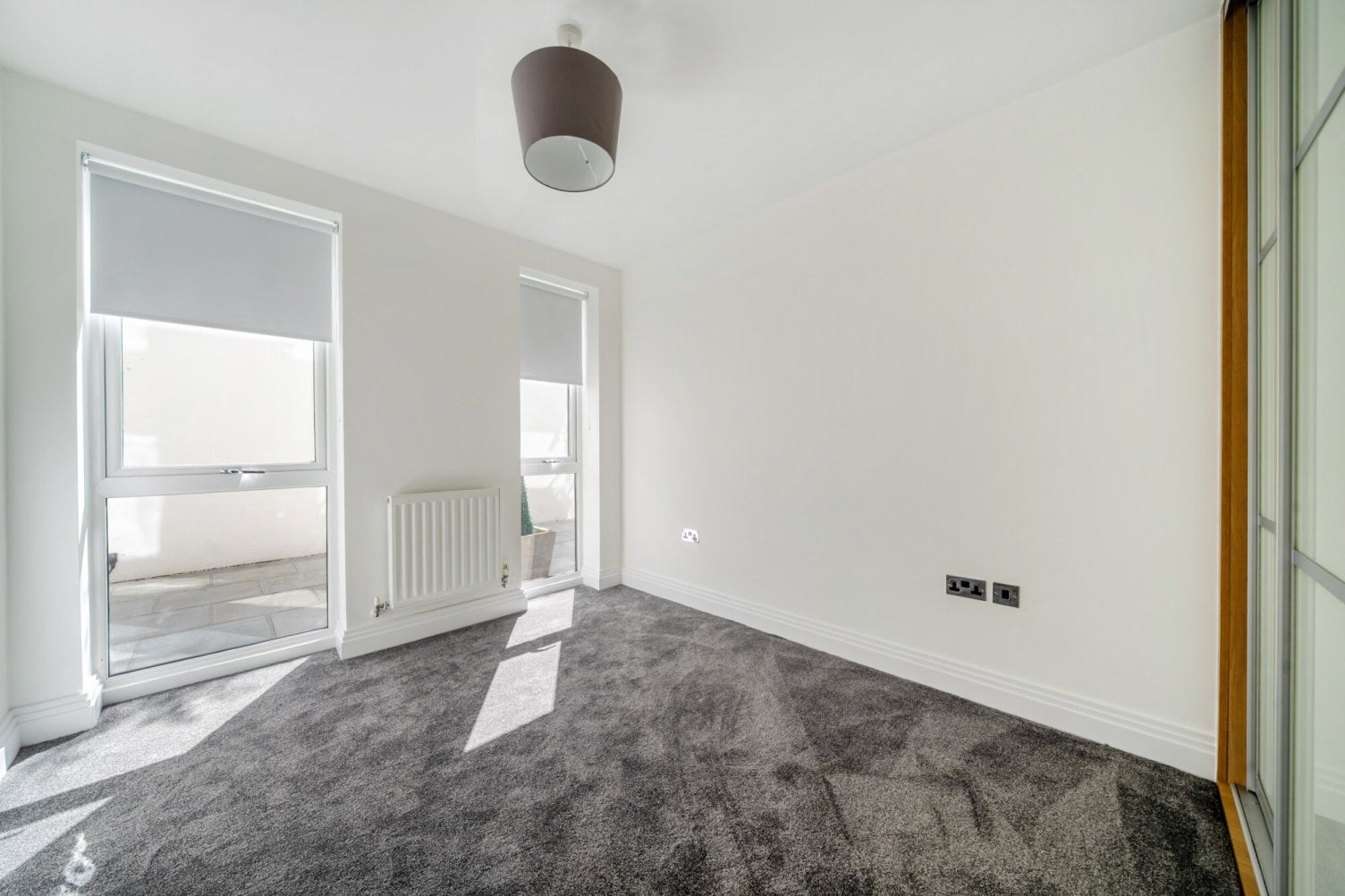 Flat Albemarle Road in Greater London