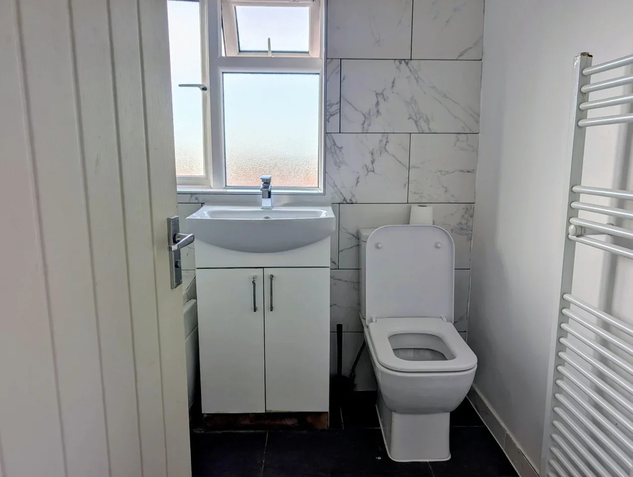 House Frimley Close in Greater London