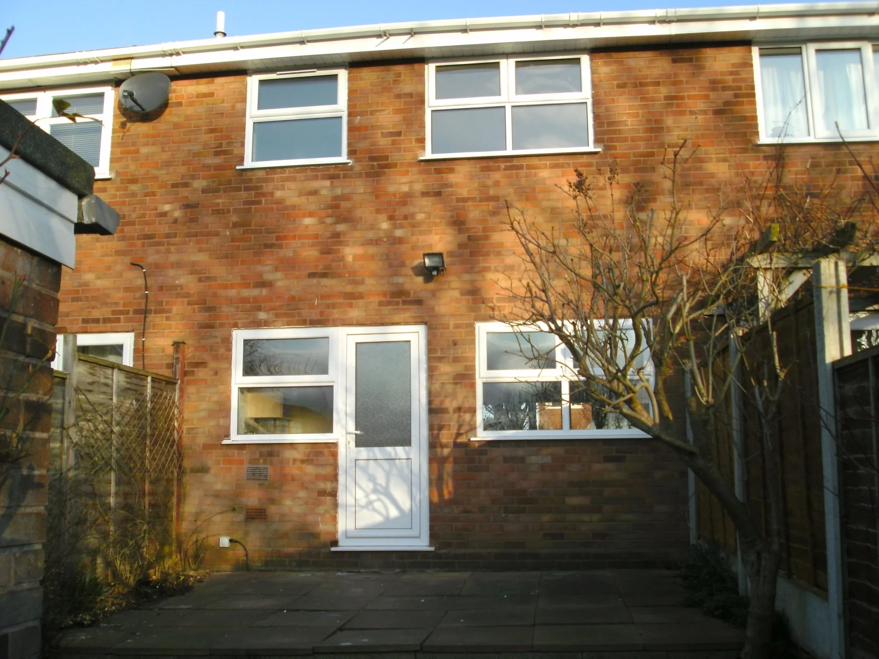 House Rokewood Close in Dudley
