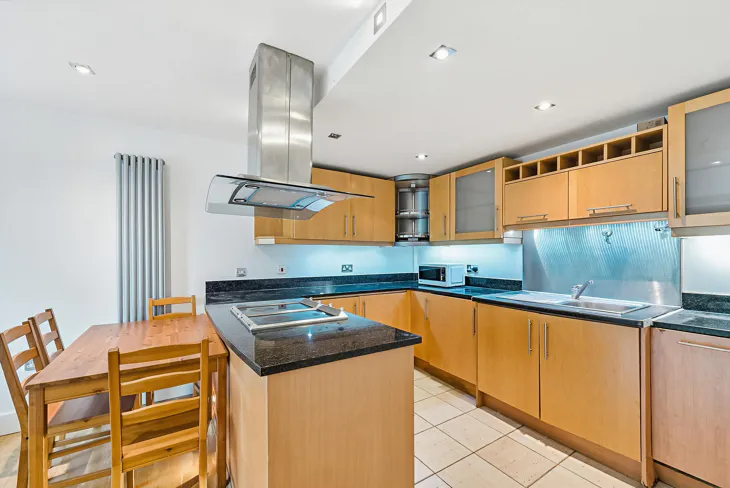 Flat Millharbour in Greater London