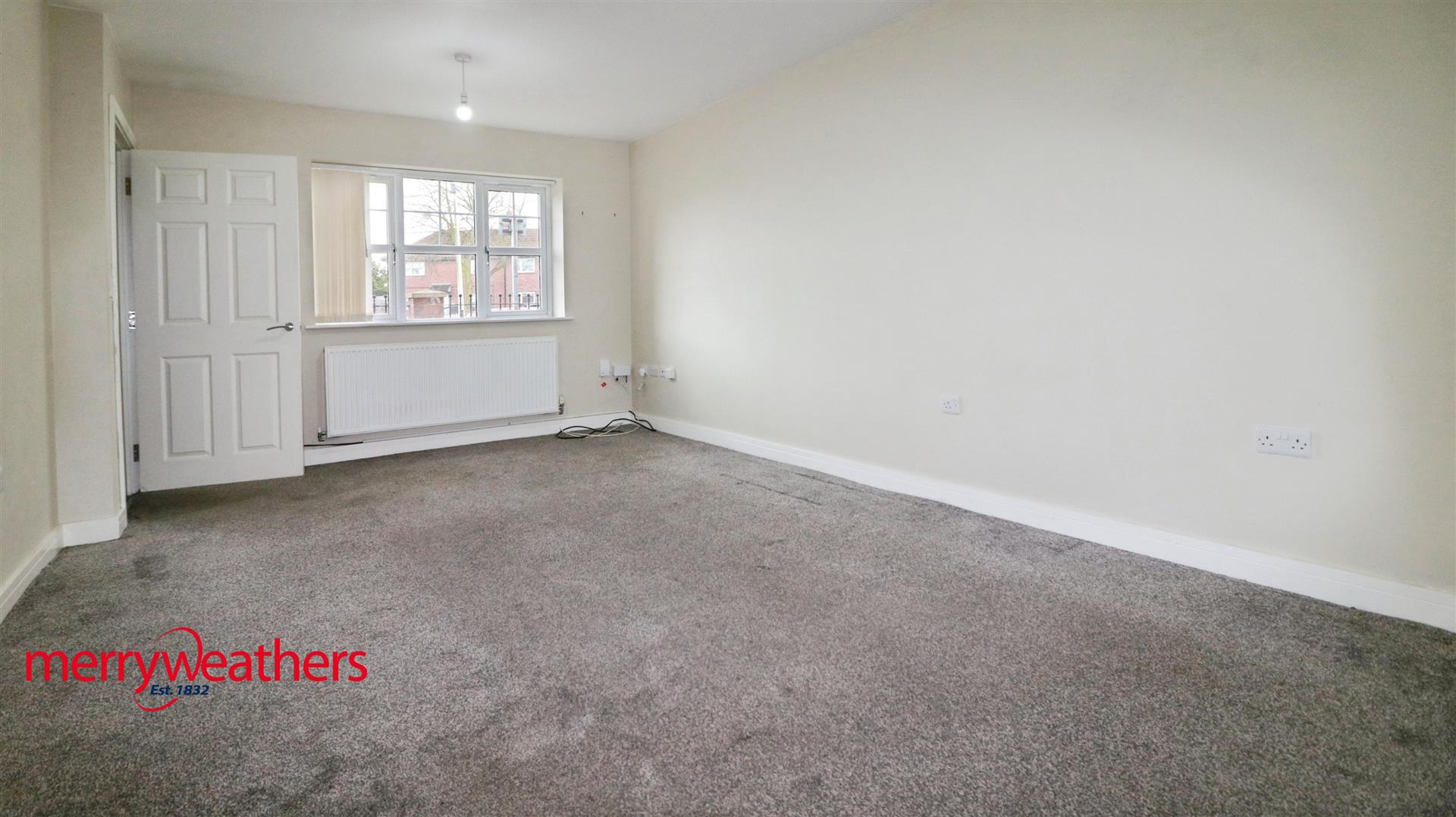 Flat Edlington Lane in Doncaster