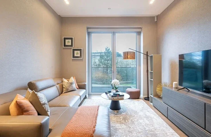 Flat Lillie Road in Greater London
