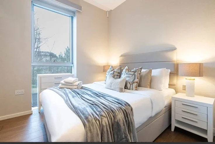 Flat Lillie Road in Greater London