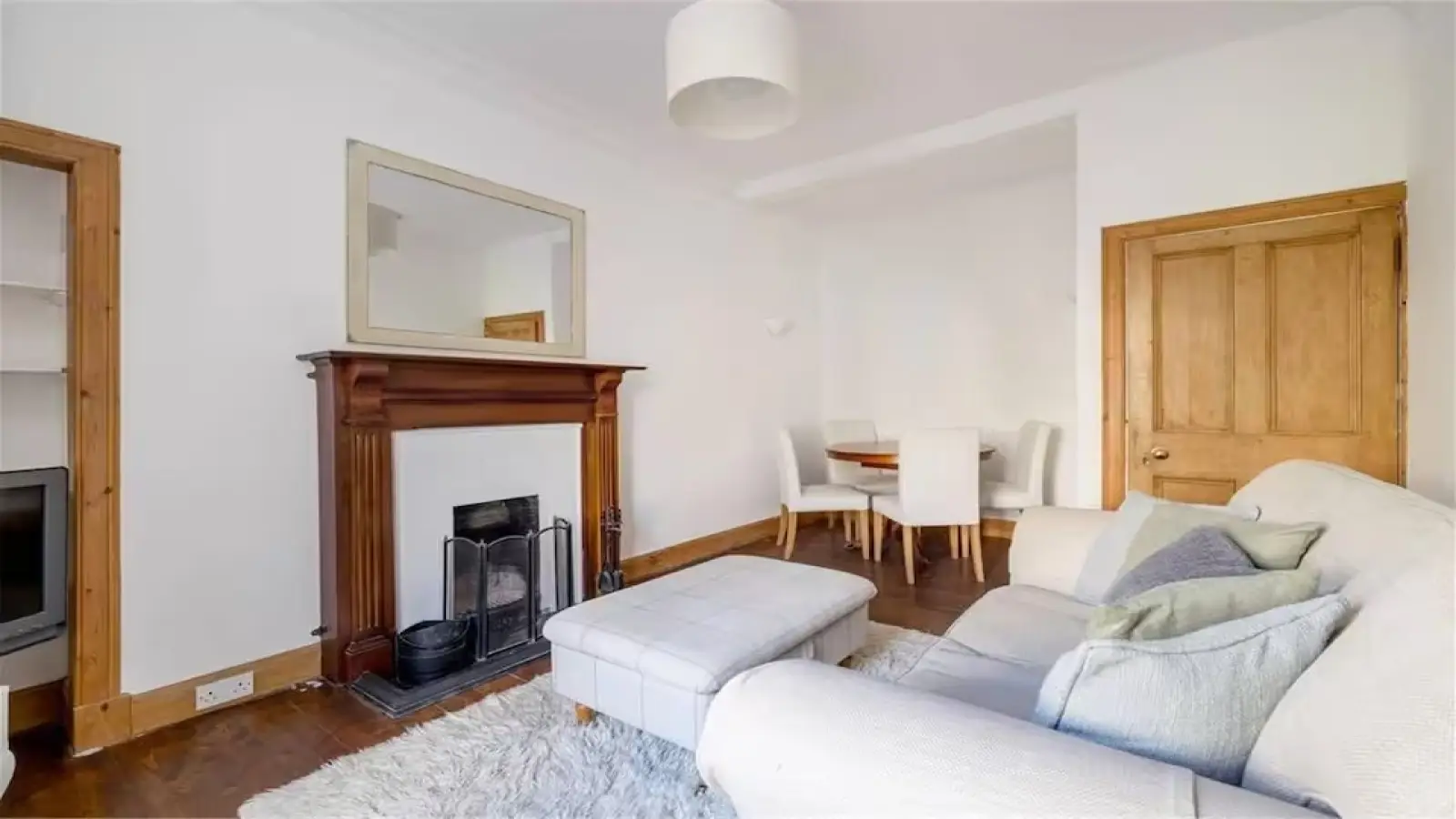 Flat Bell Place in City of Edinburgh