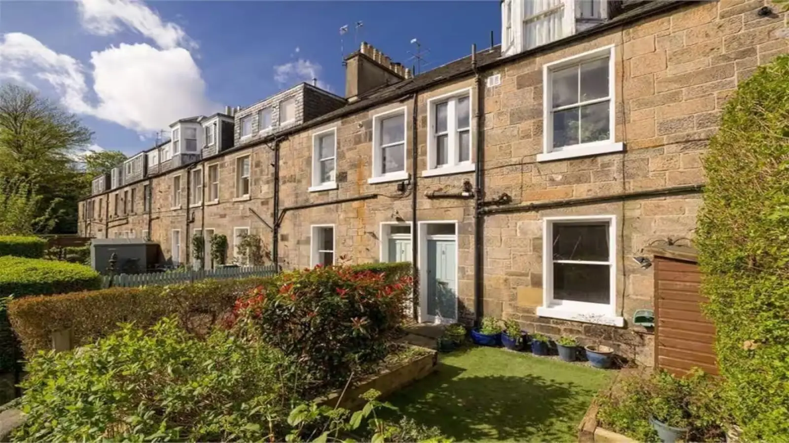 Flat Bell Place in City of Edinburgh