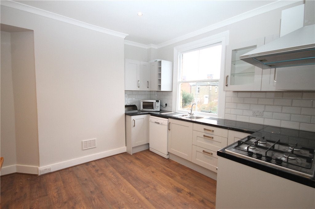 Flat Tranmere Road in Greater London