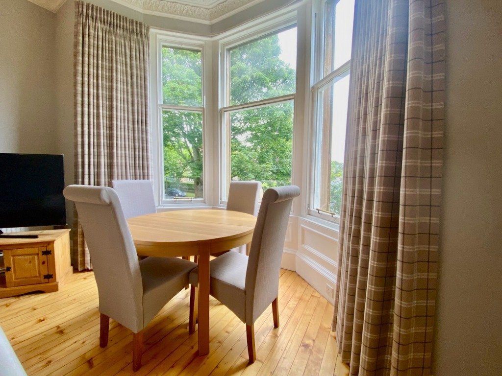 Flat Murrayfield Avenue in City of Edinburgh