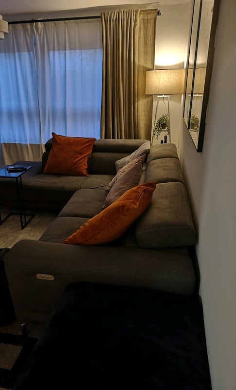 Flat Panmure Place in Glasgow