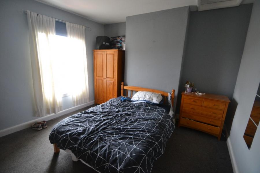 Room Birkin Avenue in Nottingham