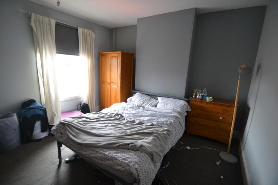 Room Birkin Avenue in Nottingham