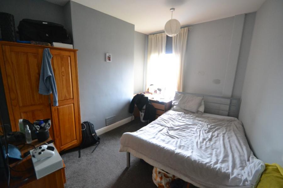 Room Birkin Avenue in Nottingham