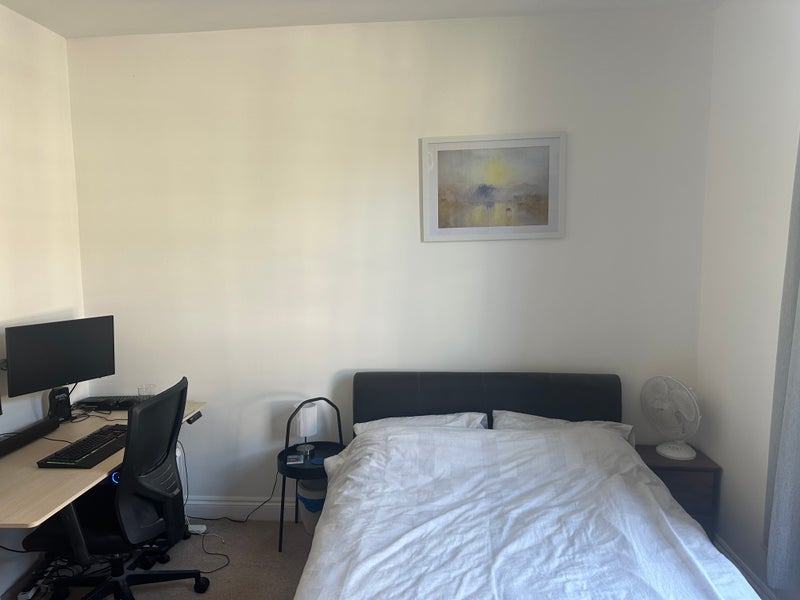 Room Digby Crescent in Greater London