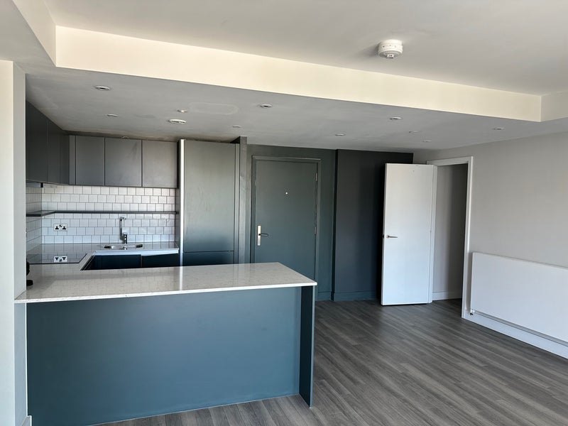 Room Olympic Way in Greater London
