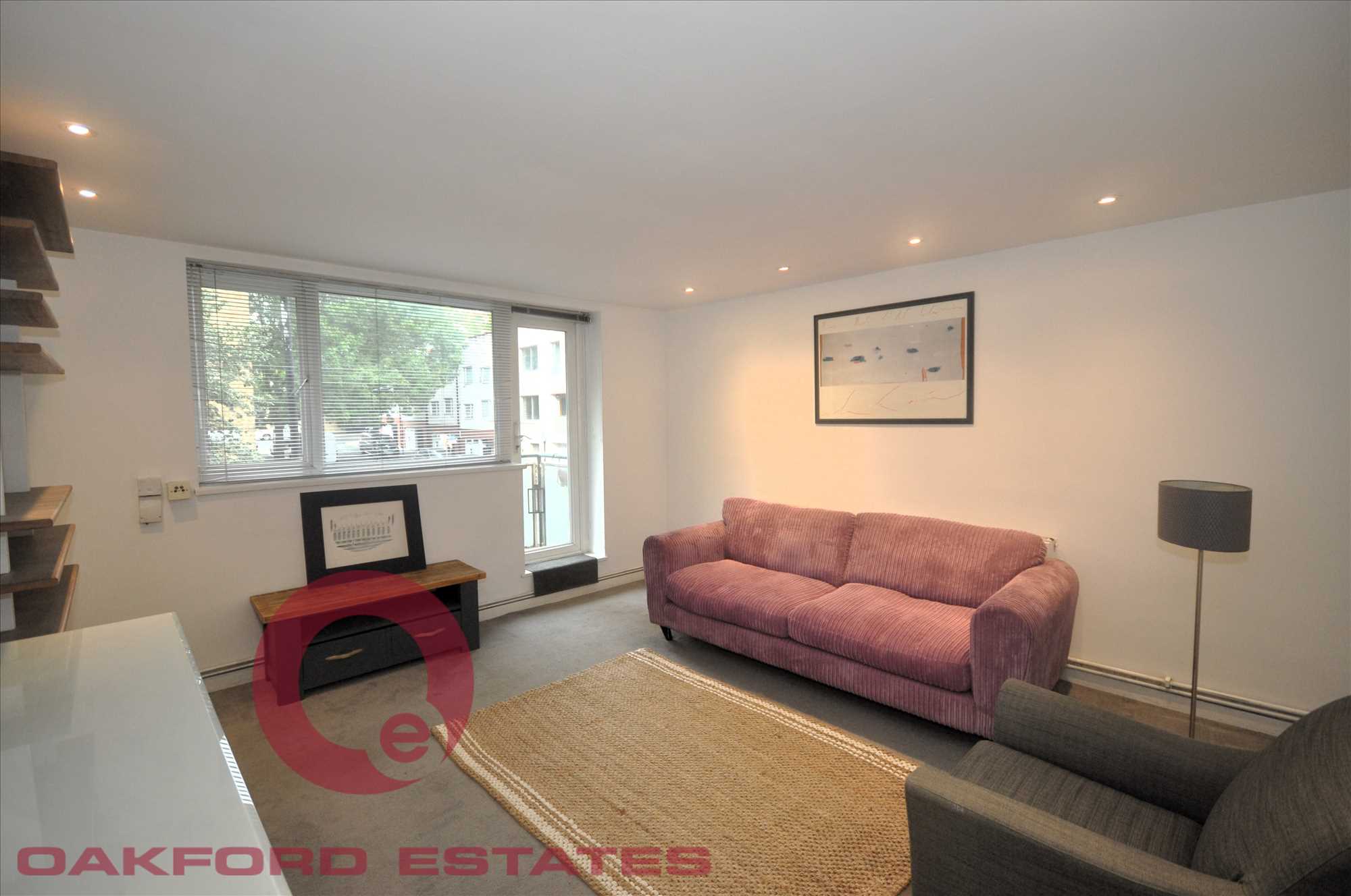 Flat Stanhope Street in Greater London