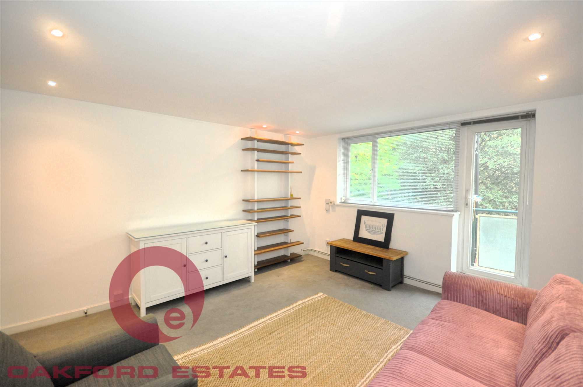 Flat Stanhope Street in Greater London