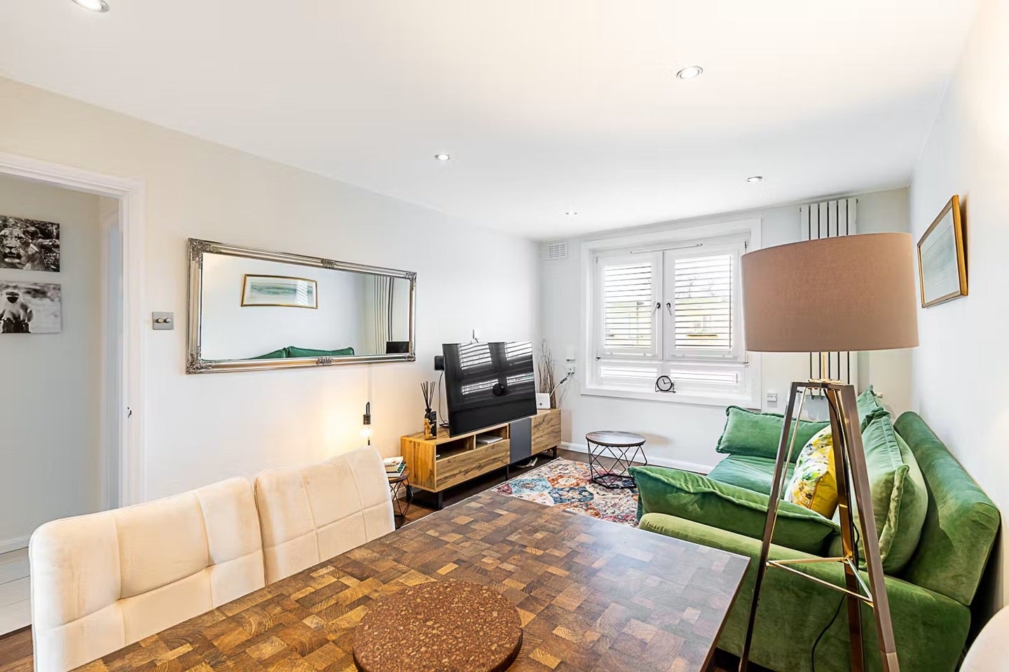 Flat Hilldrop Crescent in Greater London