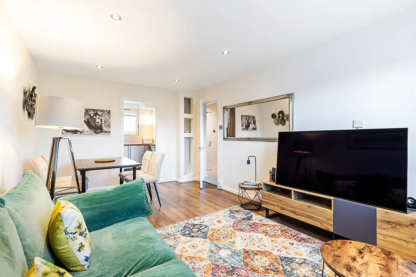 Flat Hilldrop Crescent in Greater London